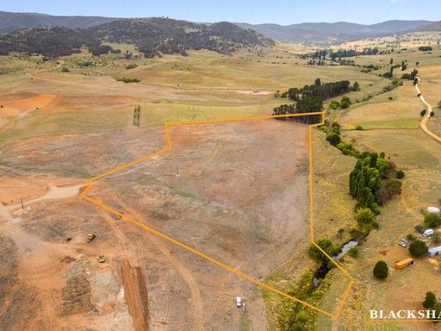 18 Acres, Ryries Creek Frontage and Panoramic Mountain Views 7.408 hectares 18.30 acres