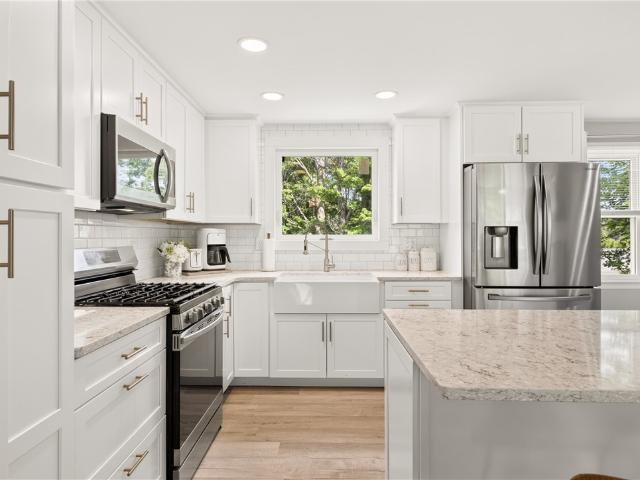 18 Aldrich Dr Drive