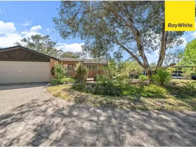 18 Alexandra Street, HALL House for rent Listed by Octavia Wh.