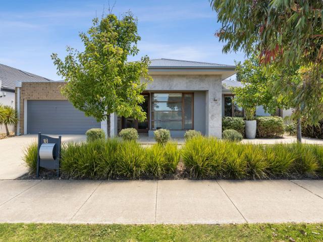 18 Armstrong Boulevard