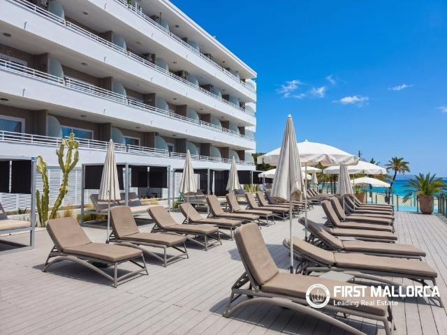 18 Av. Magaluf, Calvià, Balearic Islands 07184