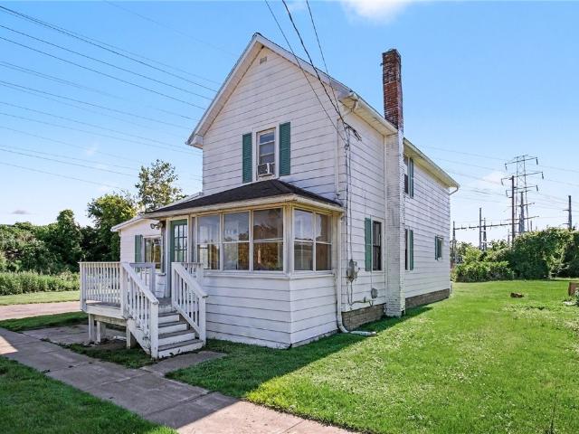 18 Bennett Avenue