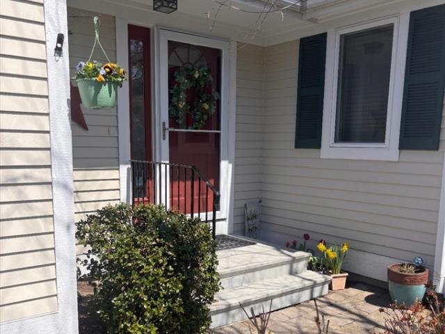 18 Bonwood Dr. 402