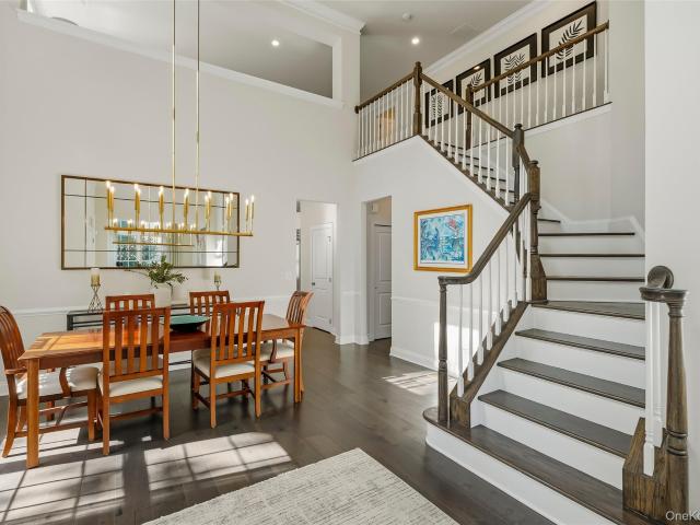 18 Bonham Lane