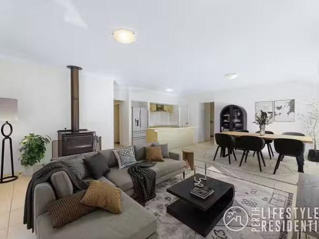 18 Broadhurst Way, Two Rocks, WA 6037