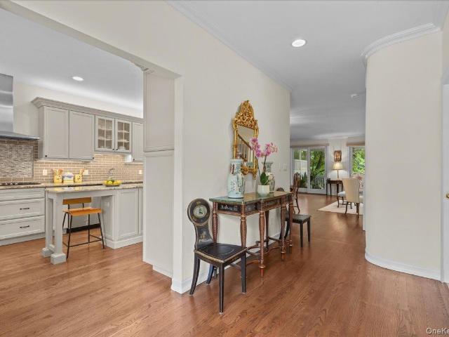 18 Brookview Drive
