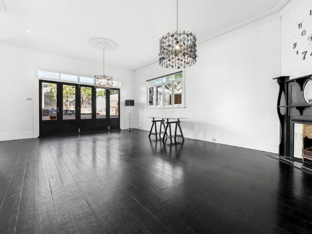 18 Brisbane Street, Ascot Vale VIC 3032
