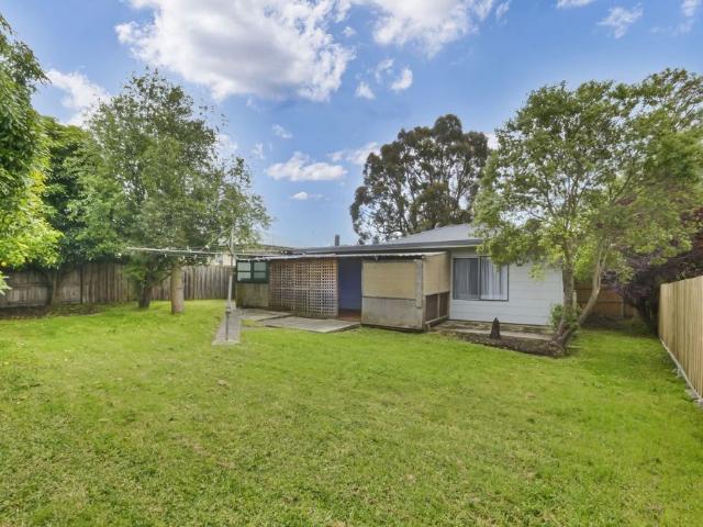 18 Buna Street Morwell VIC