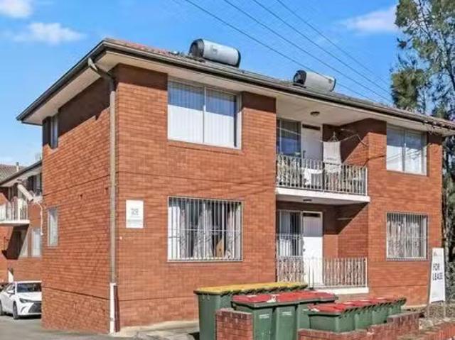 1/8 Cambridge Street, Harris Park, NSW 2150