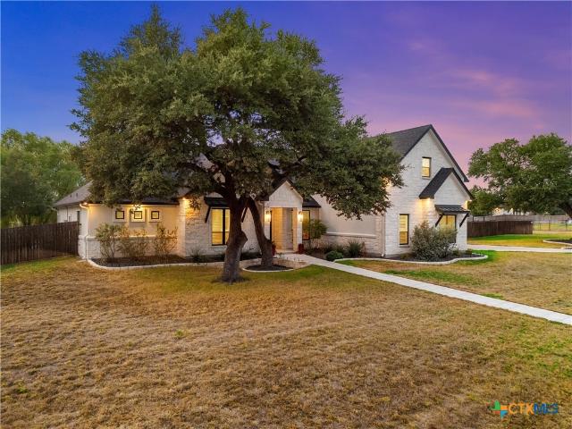 18 Cedro Circle