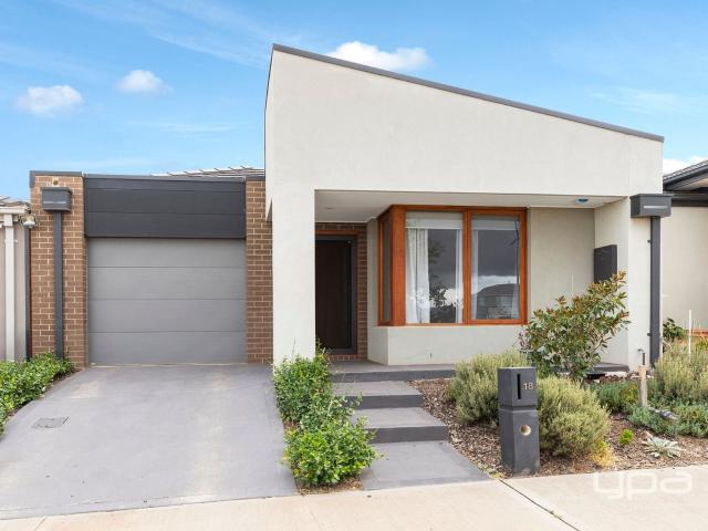 18 Chateau Promenade, Deanside