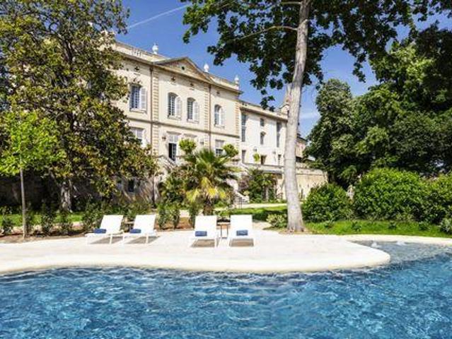 18 chambres, Uzès Languedoc 30700 99985583