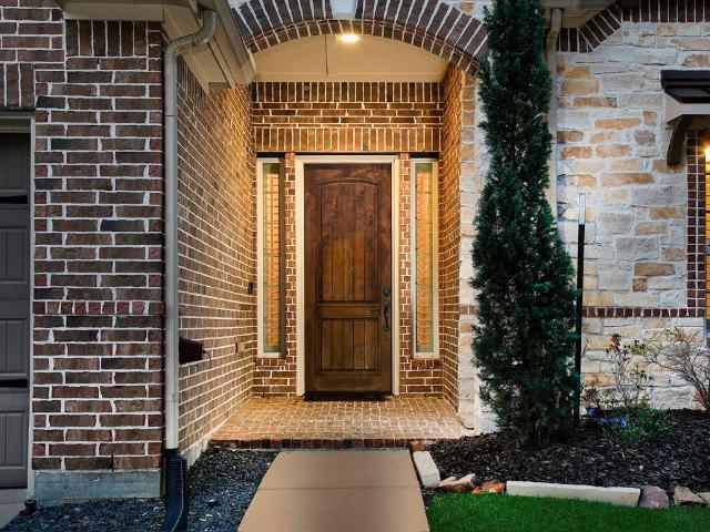 18 Chase Mills Pl, Tomball, TX 77375 | MLS #66651