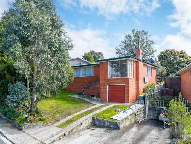 18 Chippendale Street, Claremont, TAS 7011