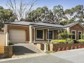 1/8 Cinnamon Way, Aberfoyle Park, SA 5159