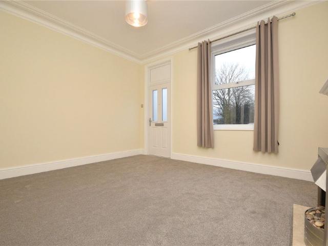 18, Colville Terrace, Thorpe, Wakefield, West Yorkshire, WF3 3DZ