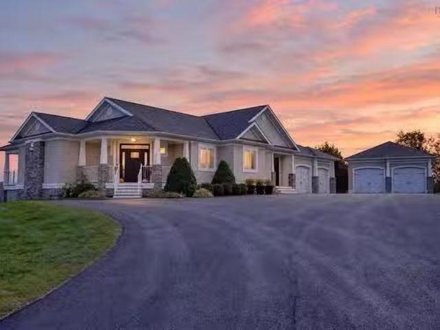 18 Clipper Court, Westmount, NS, B1R 0A6 house for sale Lis.