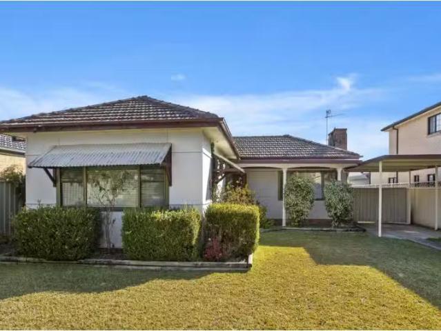18 Craigie Avenue, Padstow House for rent Listed by Brendon K.