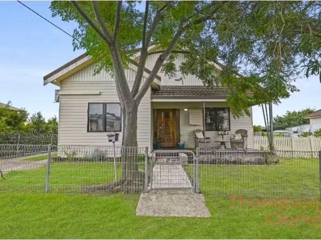 18 Daniel Street, CESSNOCK House for rent Listed by Shelley O.