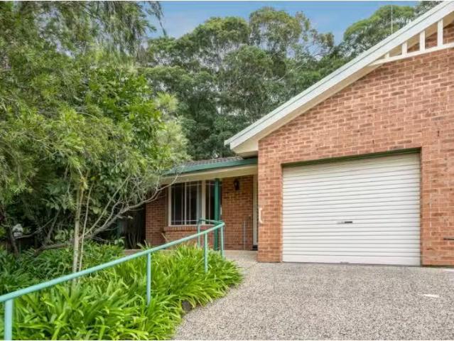 1/8 Deal Street, Mount Hutton House for rent Listed by Clare.