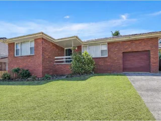 18 Deborah Avenue, Thirroul House for rent Listed by Nicole C.