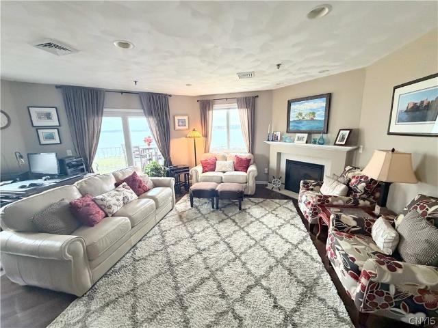 18 Dockside Drive