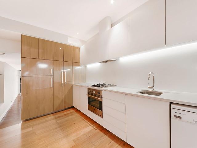 18 Dudley Street, Paddington House | Listed 15 August 2026