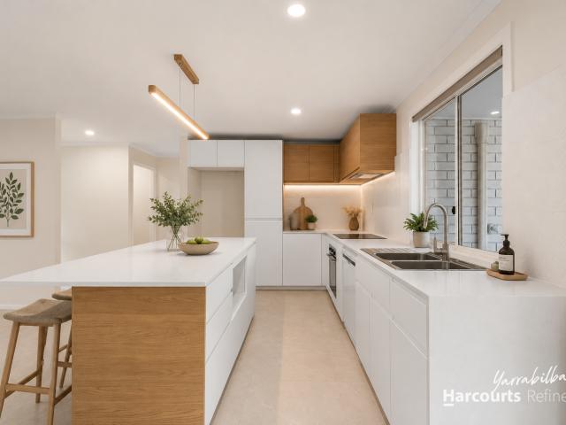 18 Duesbury Crescent, EDENS LANDING, QLD 4207