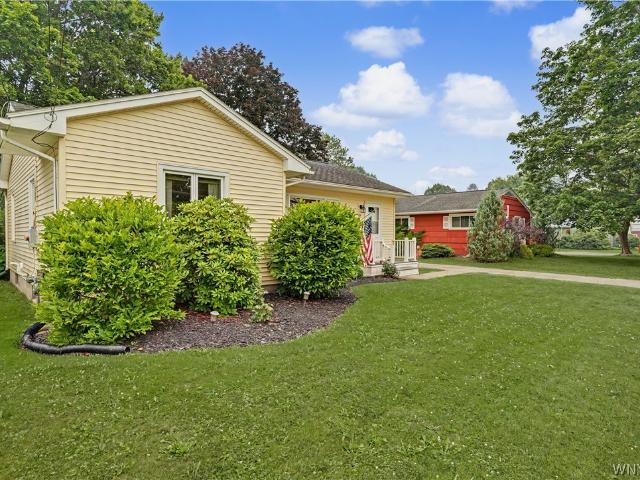 18 E Main Street