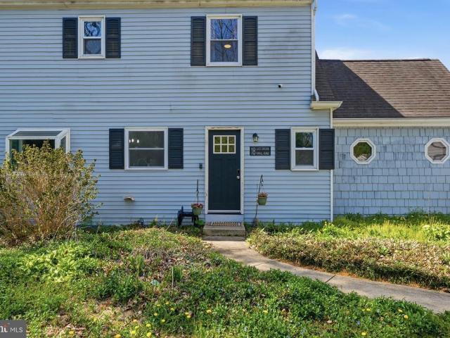 18 E Brook Knoll Road