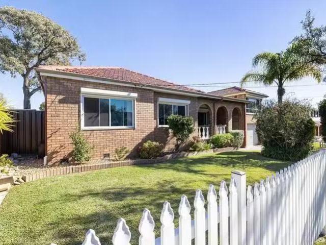 18 Eleanor Avenue, Belmore, NSW 2192