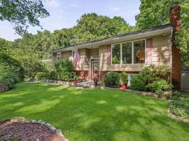 18 Fieldstone Lane