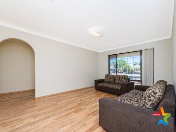 18 Gillam WayBeechboro WA 6063, Australia