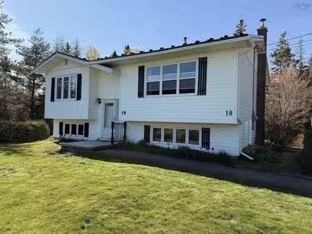 18 Gordon Whitney Drive, Prime Brook, NS, B1L 1E6 house for.