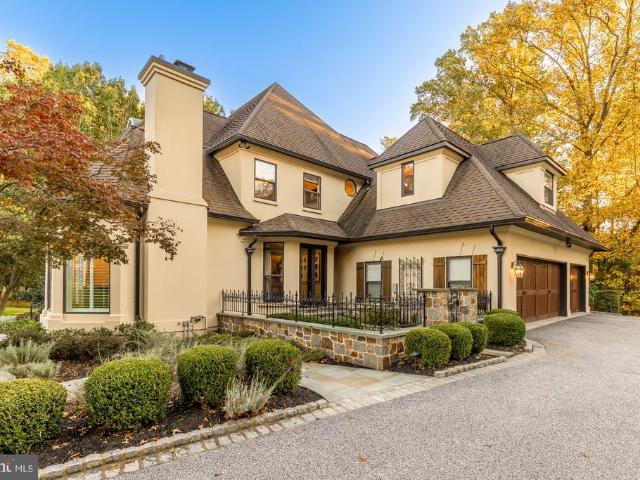 18 Hambleton Court
