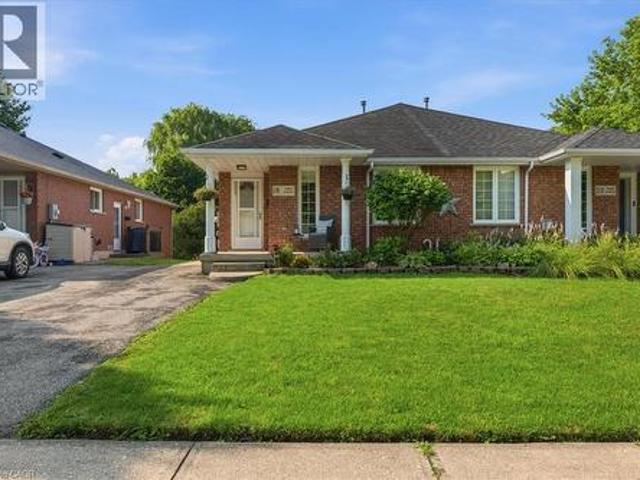 18 Hawk Street, St. George, ON, N0E 1N0 house for sale | Listing ID 40851 | Royal LePage