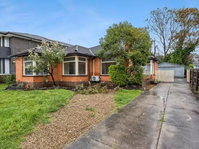 18 Helen Road, Ferntree Gully, VIC 3156