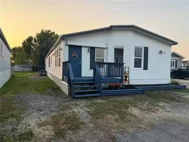 18 Hornshaw St, St Clements, MB, R2C 0H1 house for sale Lis.
