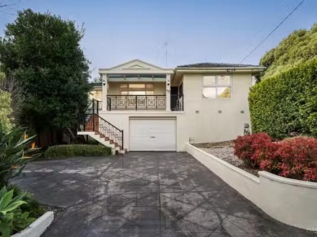 18 Horsfall Street, Templestowe Lower VIC 3107 House Auction