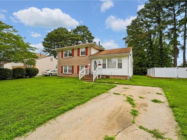 18 Janet DR