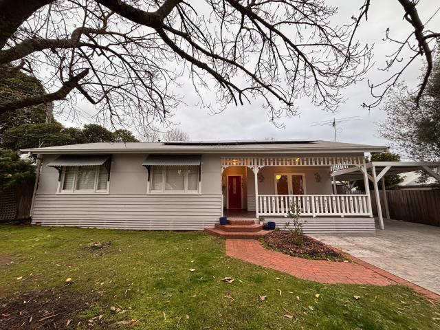 18 Jarvis Ave, Croydon