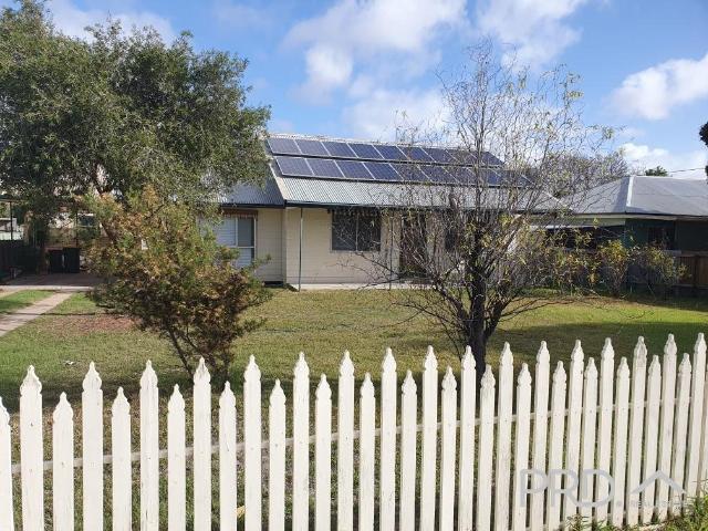 18 Johnson Street, OUYEN VIC 3490