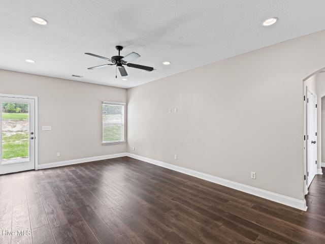 18 Juno Way