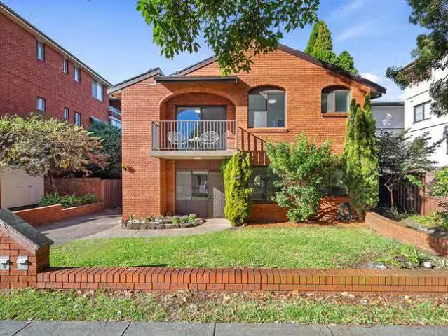 1/8 Kairawa Street, South Hurstville, NSW 2221