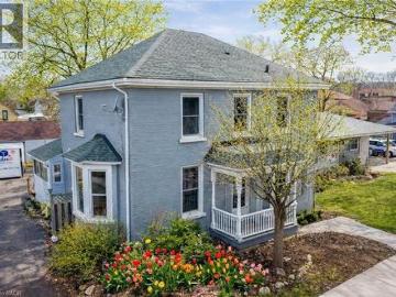 House for sale in Galt, Ontario - Fireplace