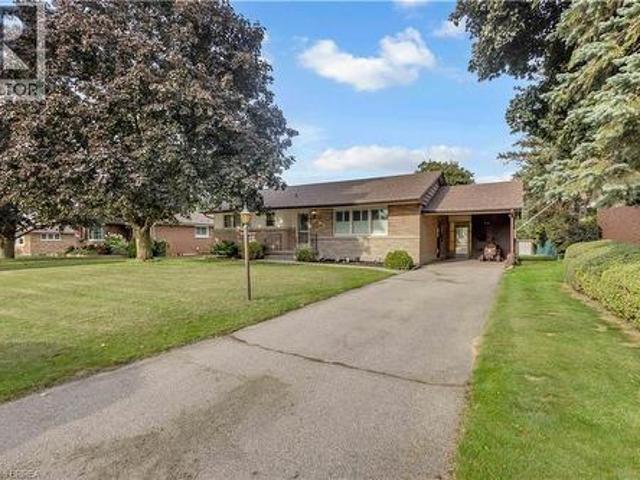 18 Kingsmount Crescent, Brantford, ON, N3T 0L2 house for sale | Listing ID 40856 | Royal LePage
