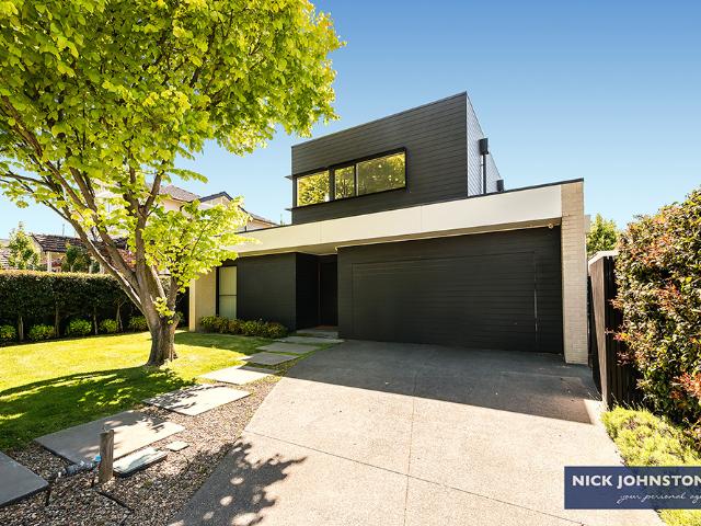 18 Kingston Street, Hampton