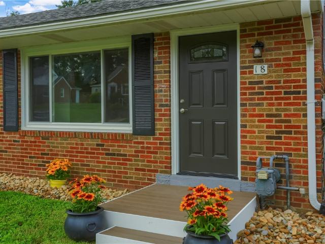 18 Longvue Circle