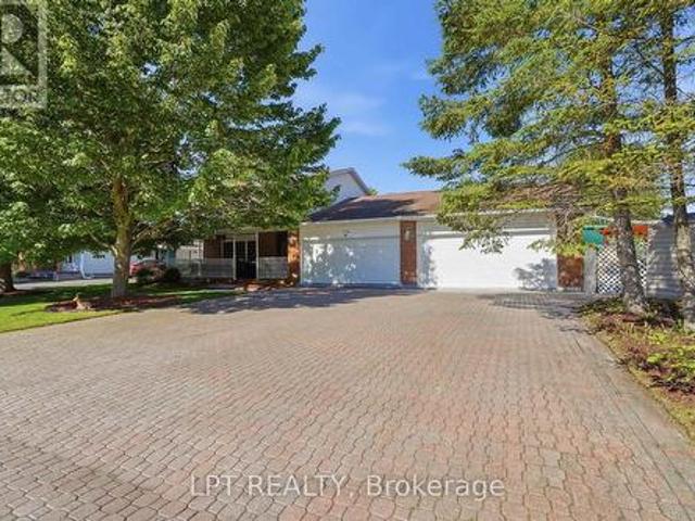 18 Louise Crescent, Russell, ON, K0A 1W0 house for sale | Listing ID X13591 | Royal LePage