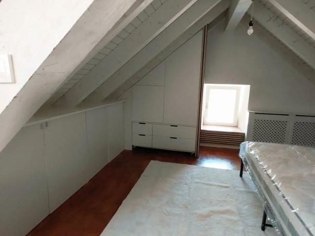 18 m²